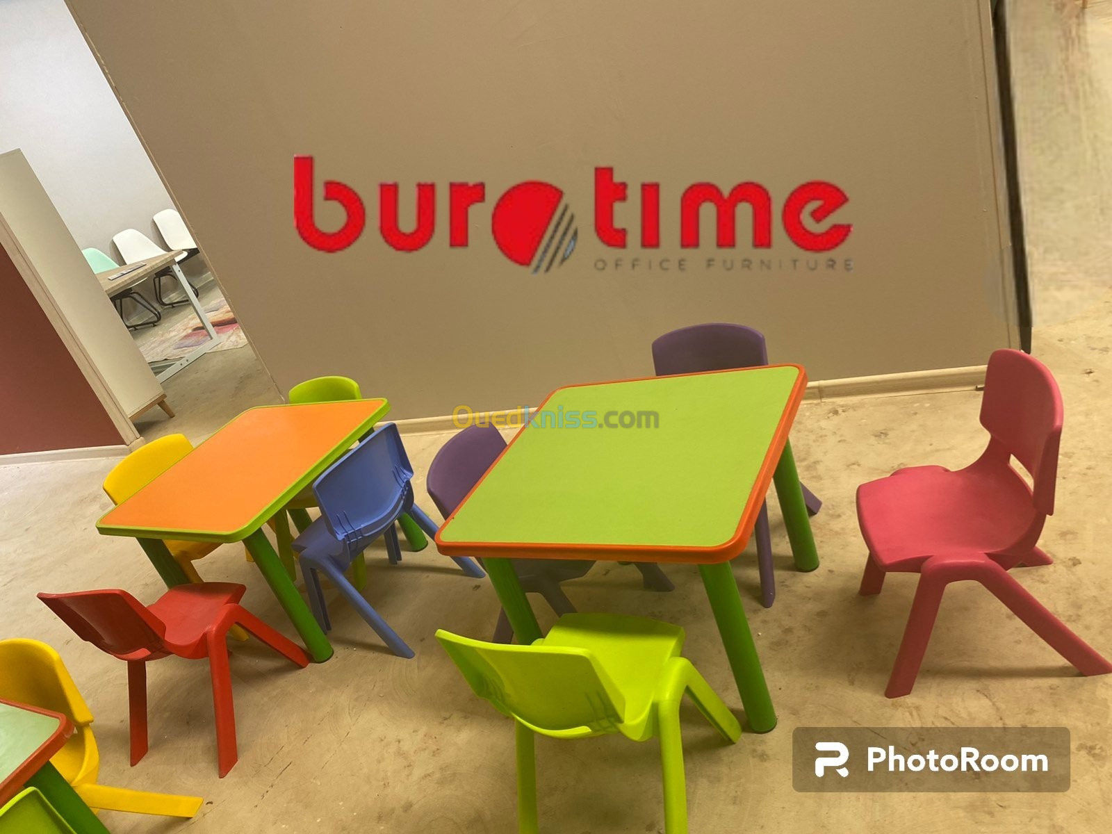 Bureau & Chaise D'Enfant Tableau De Créativité En Plastique Avec Espace De  Rangement - Prix en Algérie