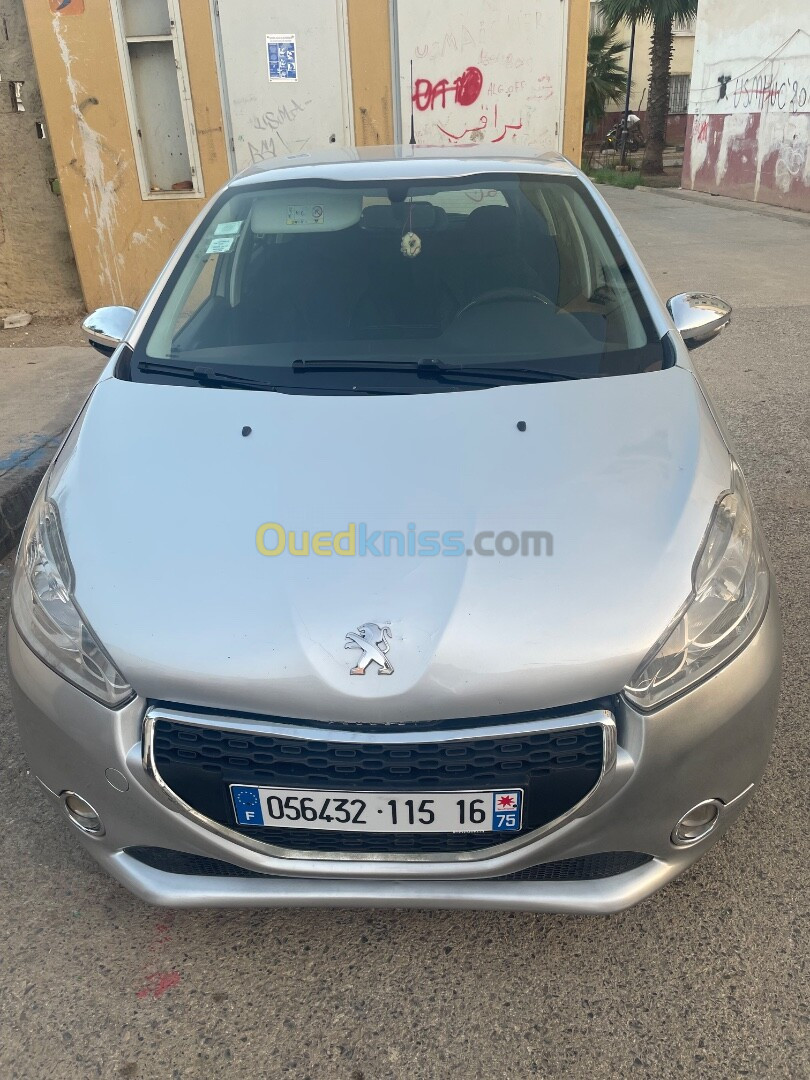 Peugeot 208 2015 Access Facelift