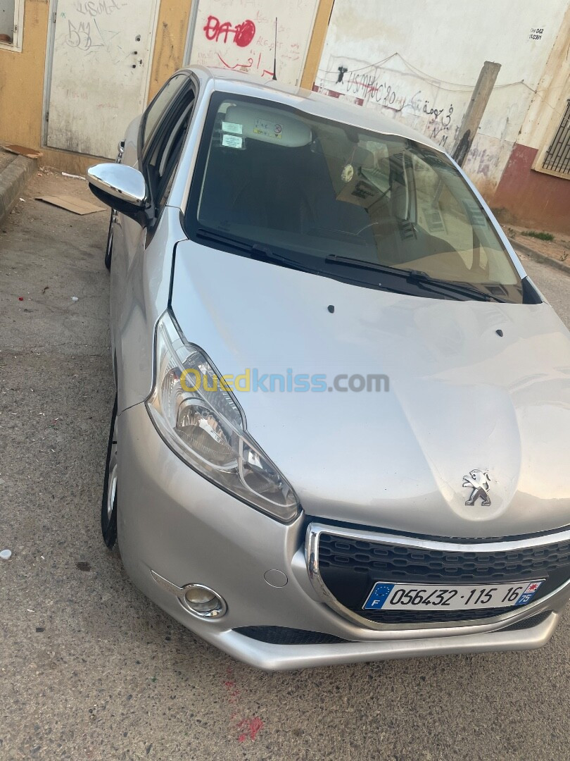 Peugeot 208 2015 Access Facelift