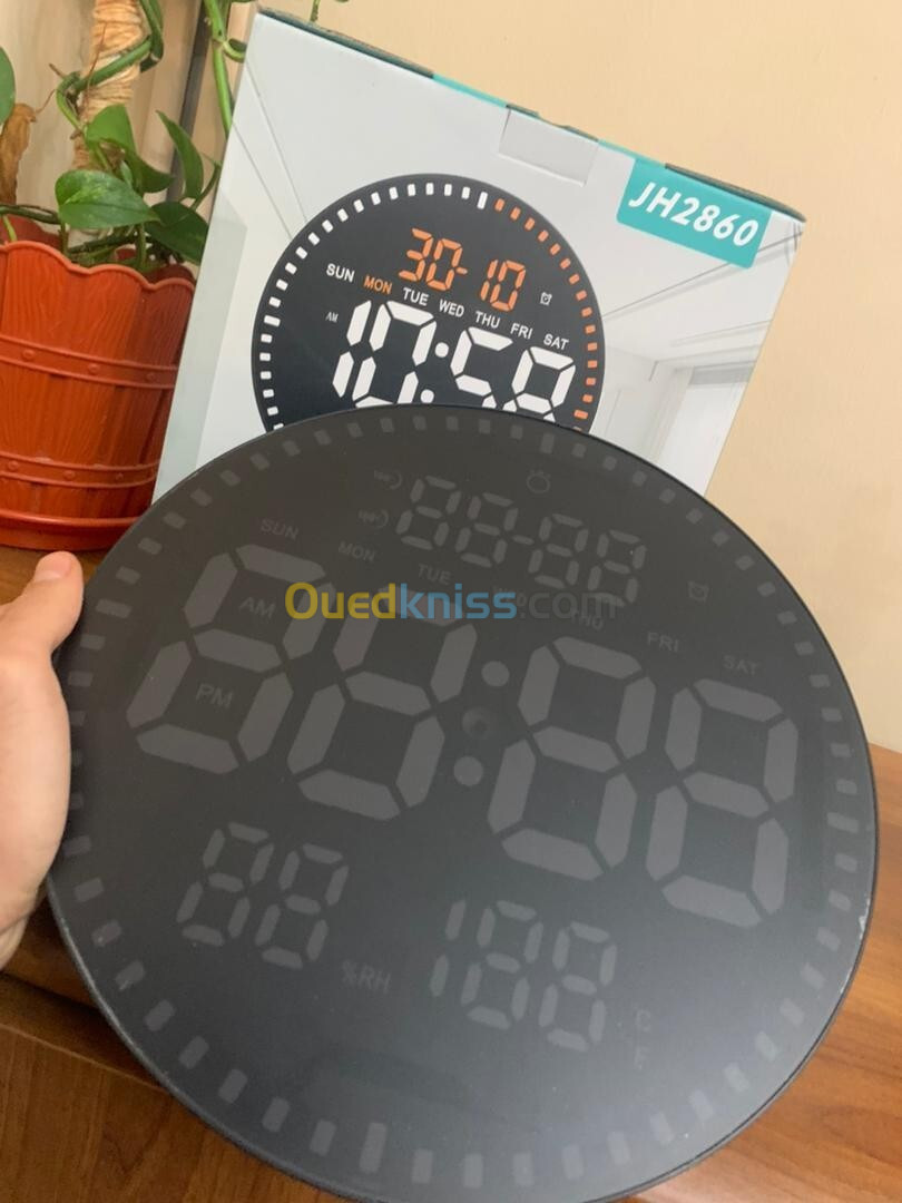 Horloge murale numérique LED avec Télécommande JH-2860