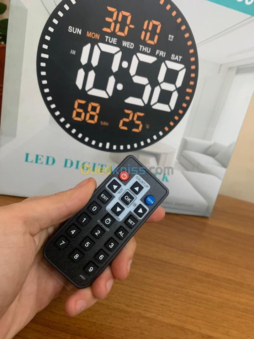 Horloge murale numérique LED avec Télécommande JH-2860