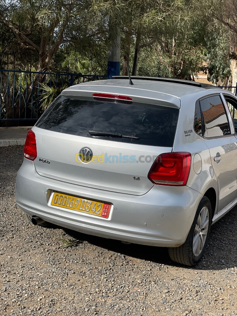 Volkswagen Polo 2013 silver Edition