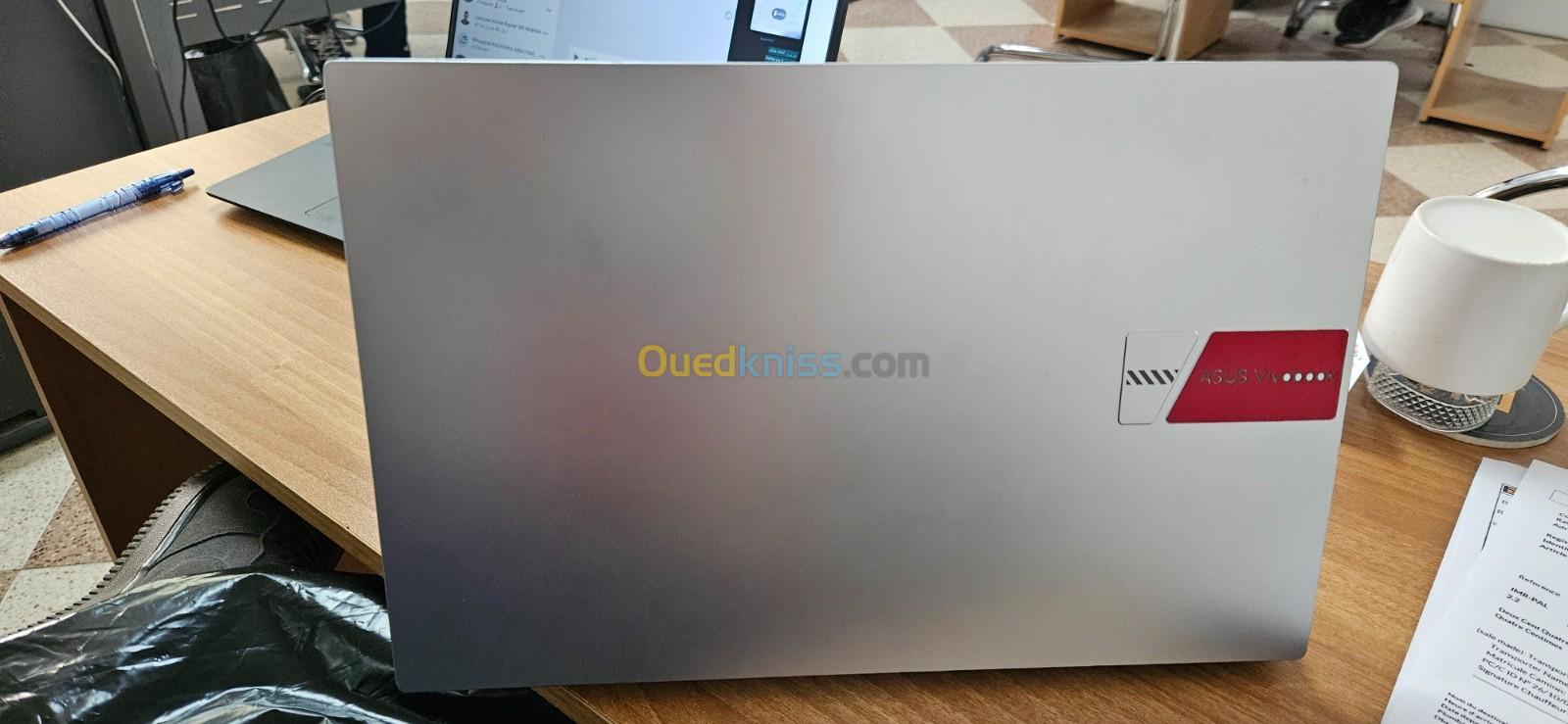 ASUS Vivobook 15 X1504 VA