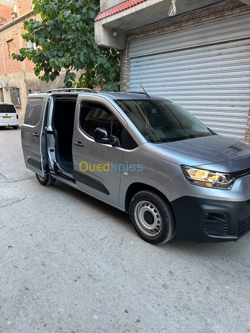 Fiat Doblo italien 2023 2023