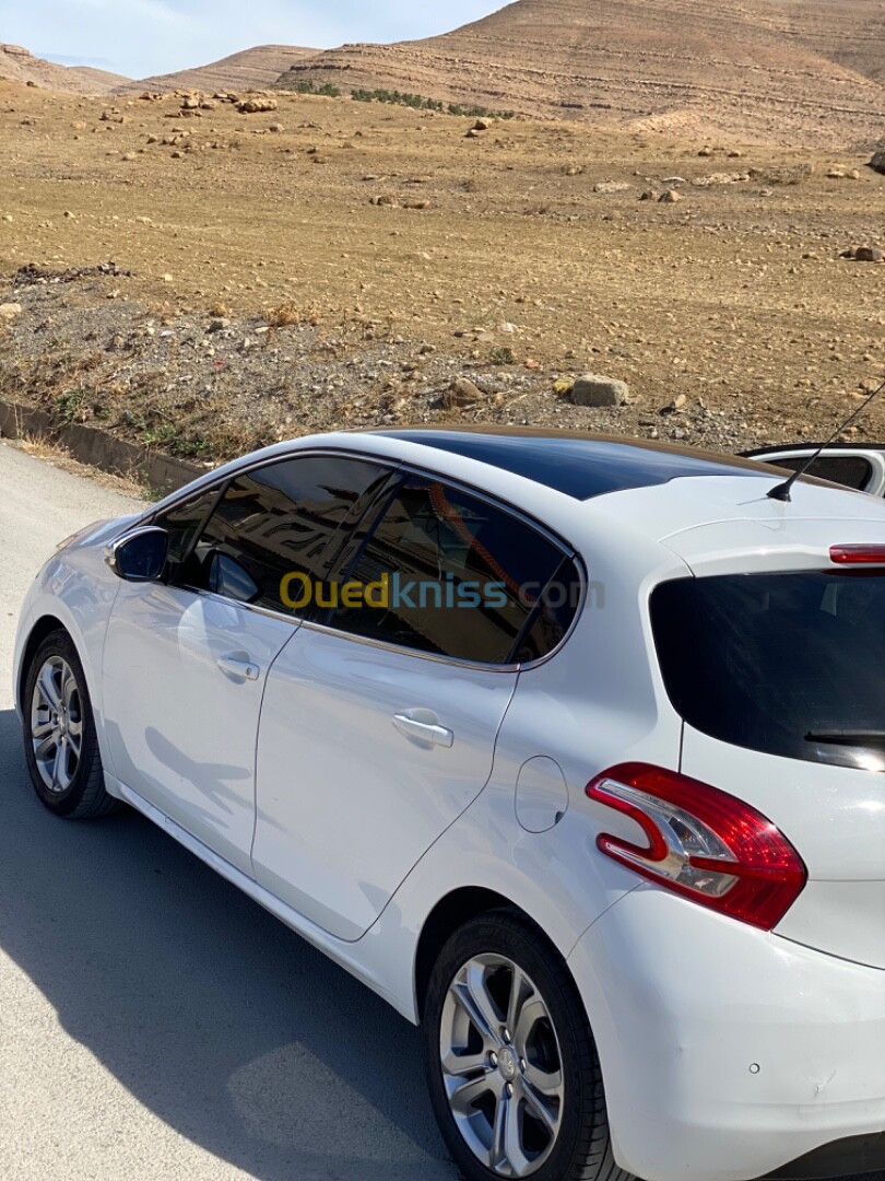 Peugeot 208 2014 Allure