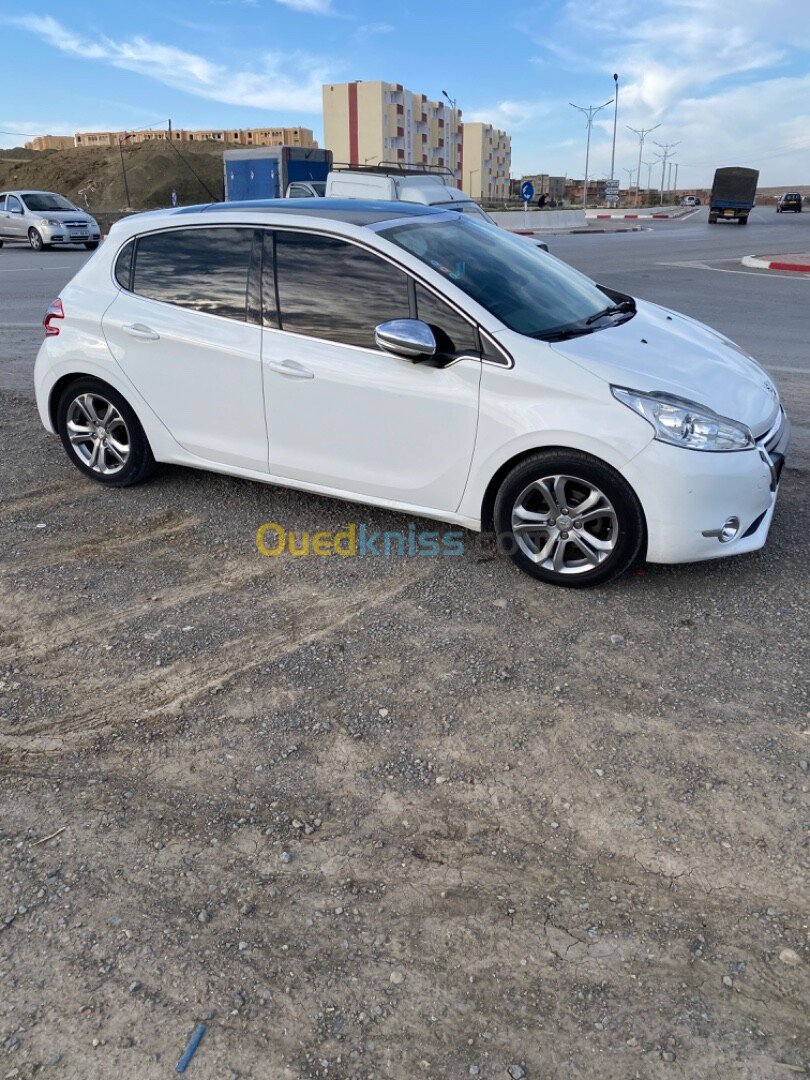 Peugeot 208 2014 Allure