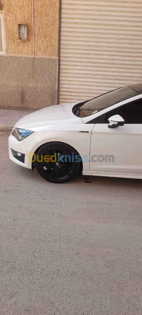 Seat Leon 2015 LINEA R+