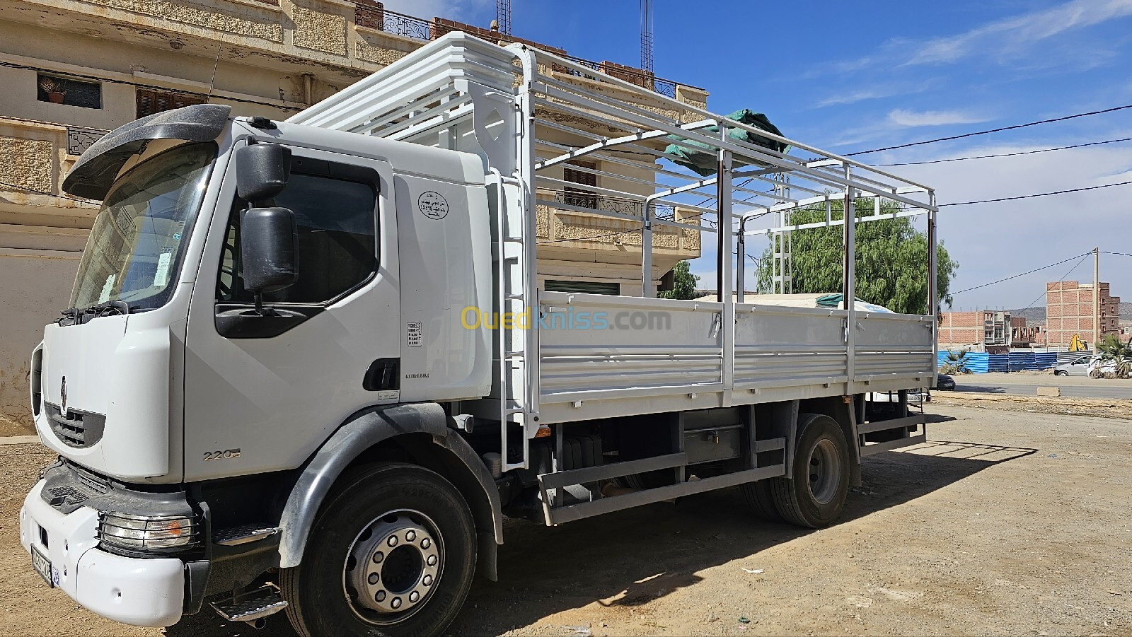 Renault Midlum 220DXI 2012