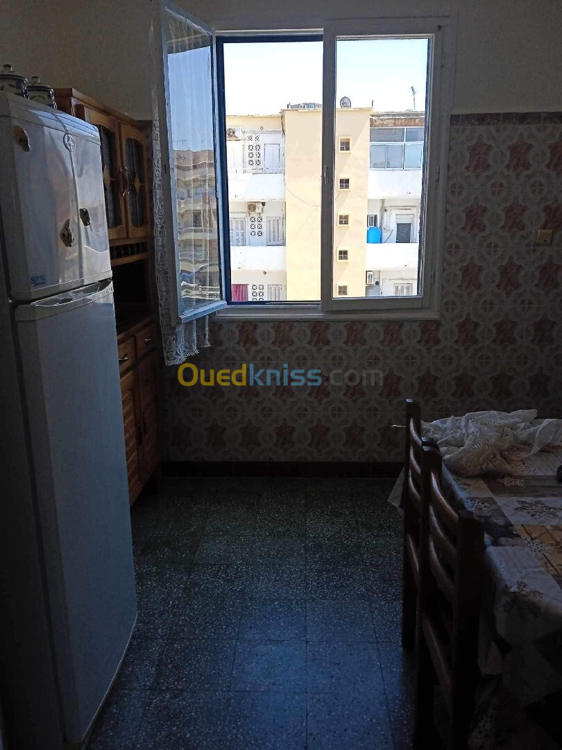 Location Appartement F3 Alger Zeralda