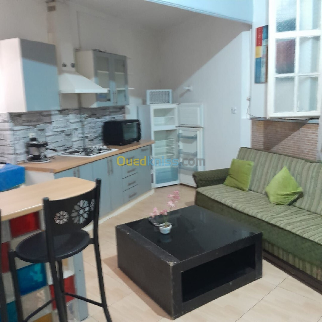 Location Appartement F2 Alger Hydra