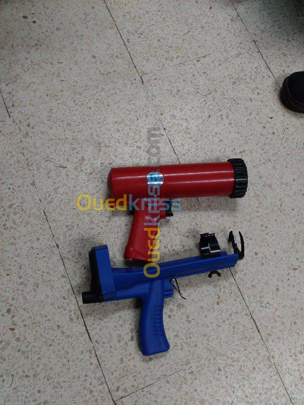 PISTOLET SILICONE PNEUMATIQUE 