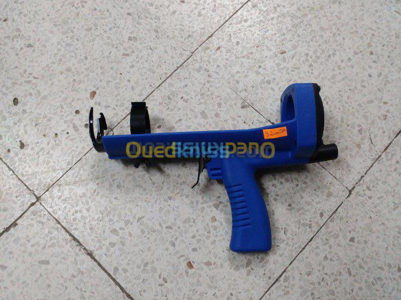 PISTOLET SILICONE PNEUMATIQUE 