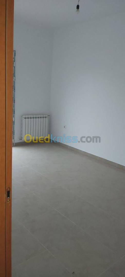 Location Appartement F5 Tipaza Kolea