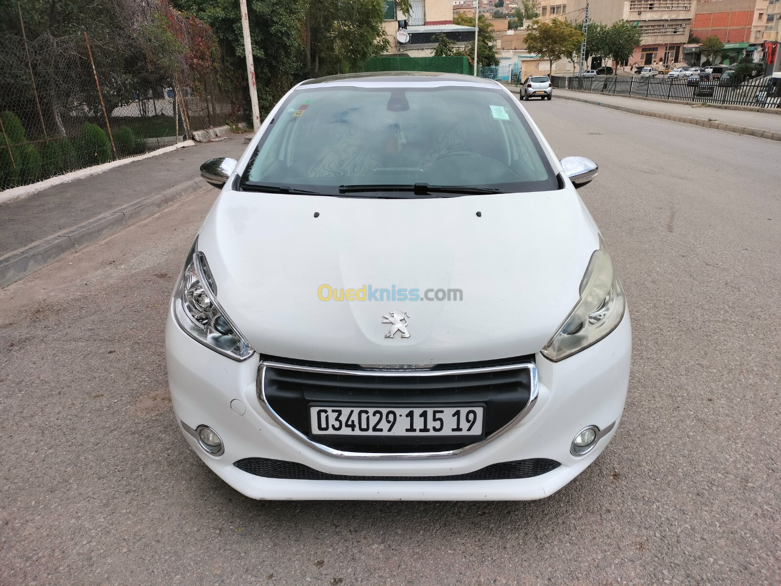 Peugeot 208 2015 Allure