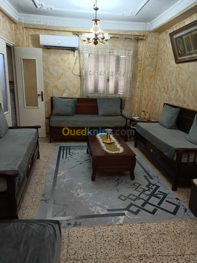 Vente Appartement F2 Alger Les eucalyptus