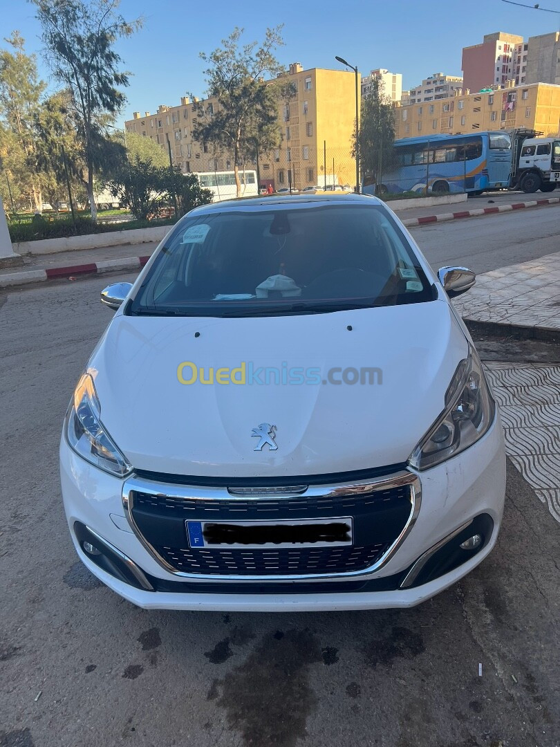 Peugeot 208 2018 Allure Facelift