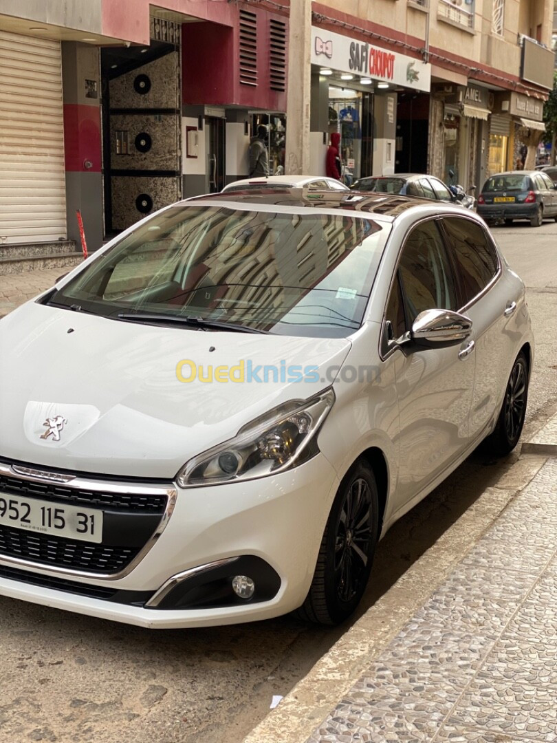 Peugeot 208 2015 Allure Facelift