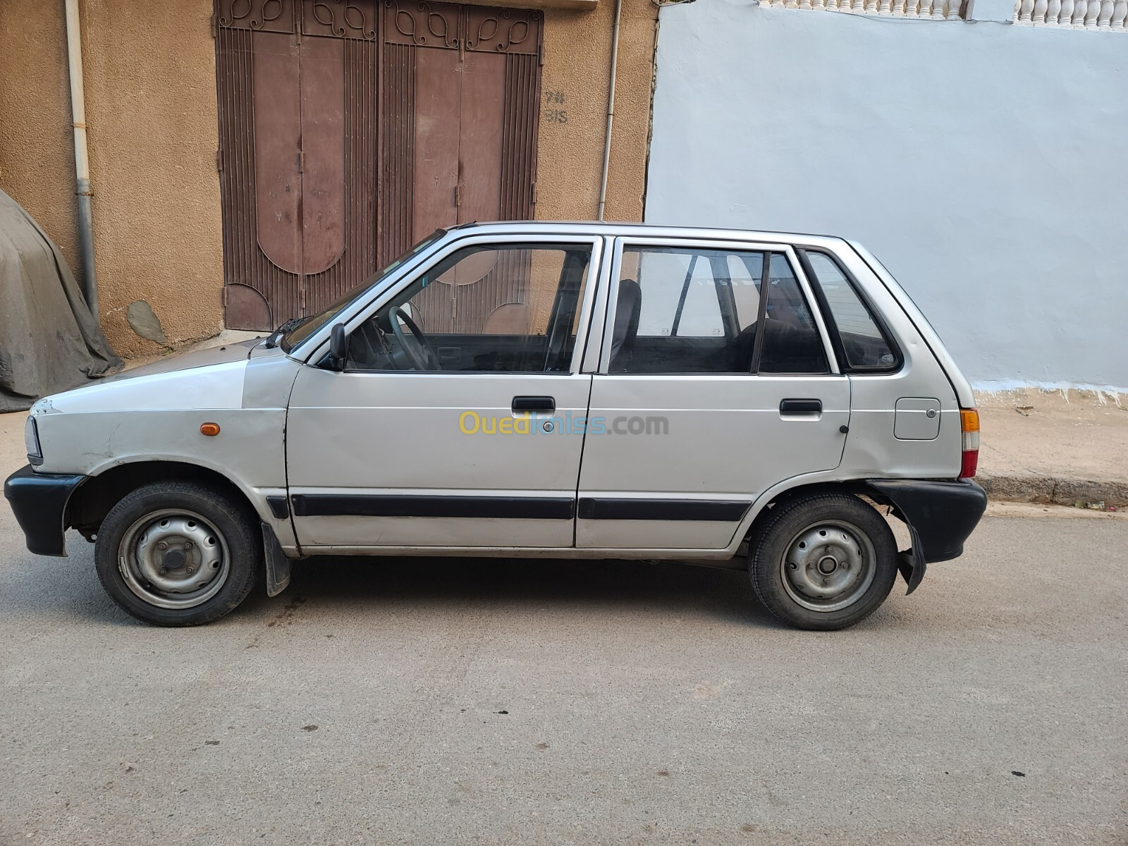 Suziki Maruti 800 2012 .