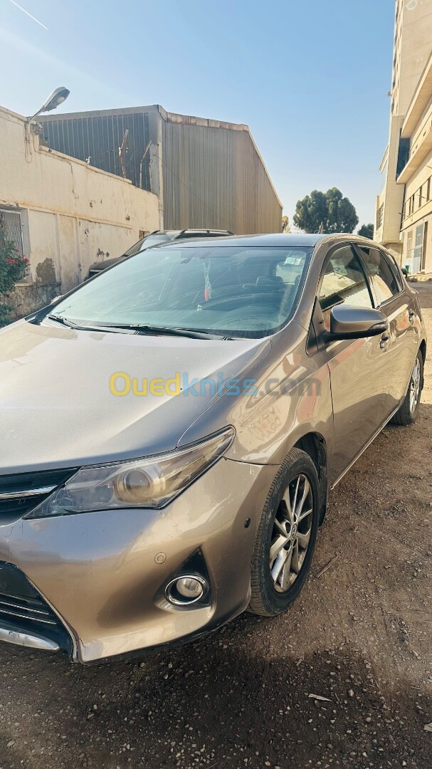 Toyota Auris 2014 Dynamique +