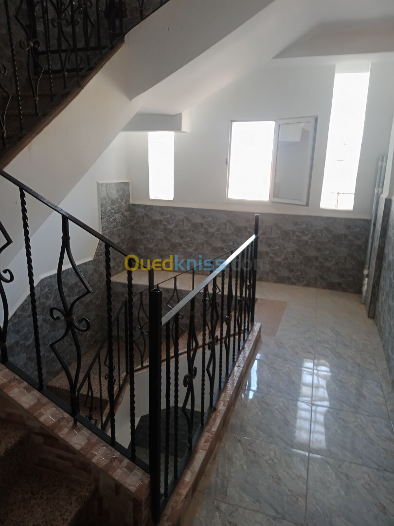 Vente Appartement F5 Alger Bordj el kiffan