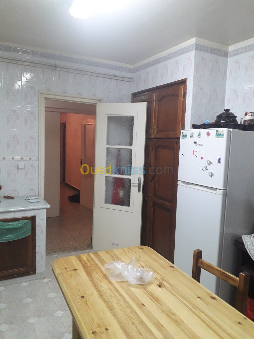 Vente Appartement F4 Alger Bordj el bahri