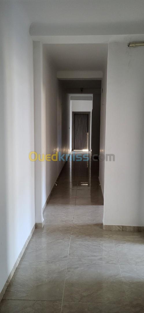 Location Appartement F4 Alger Rahmania