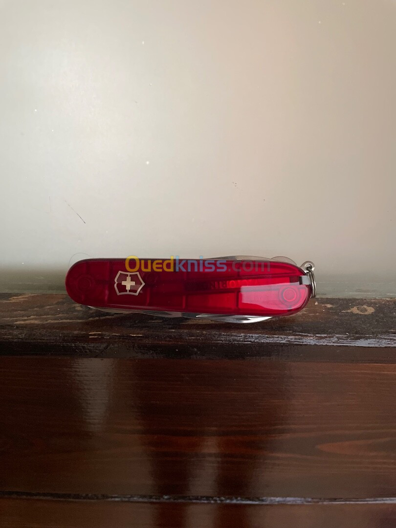 Couteau suisse VICTORINOX original 