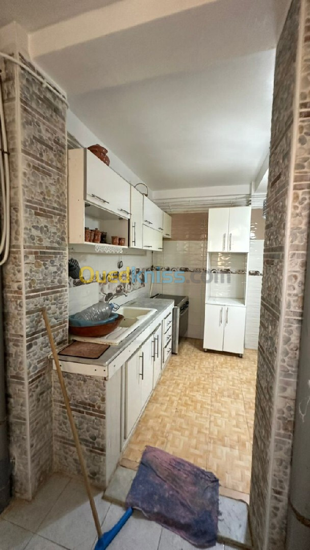 Location Appartement F3 Alger Ain benian