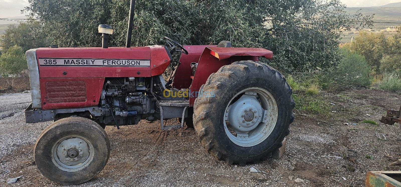 Massey Ferguson MF385 2015