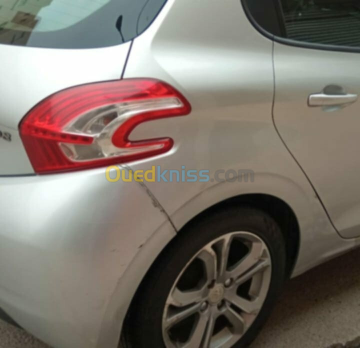 Peugeot 208 2012 Allure