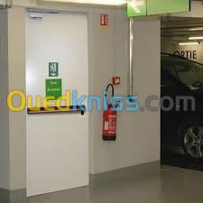 PORTES COUPE-FEU et ISSUE DE SECOURS