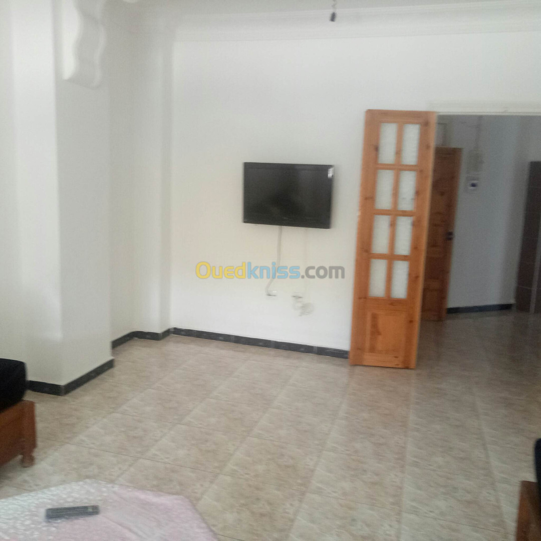 Location vacances Appartement F3 Mostaganem Mostaganem