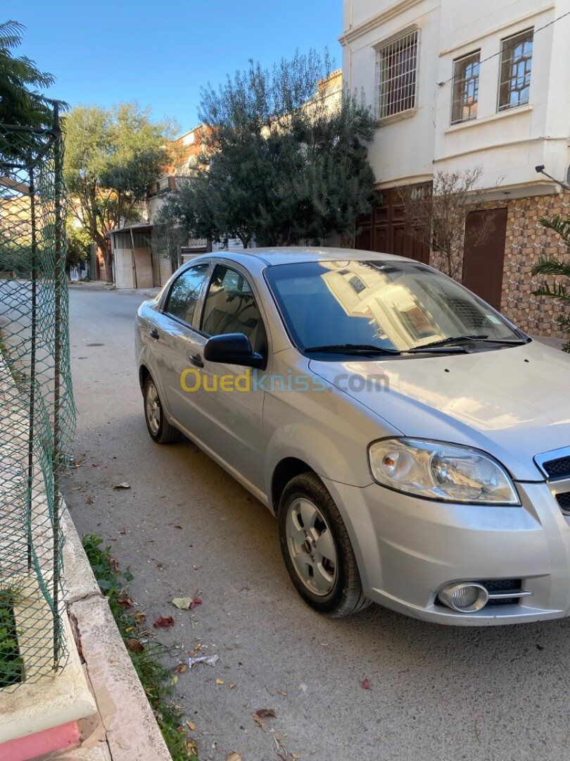 Chevrolet Aveo 5 portes 2015 Aveo 5 portes