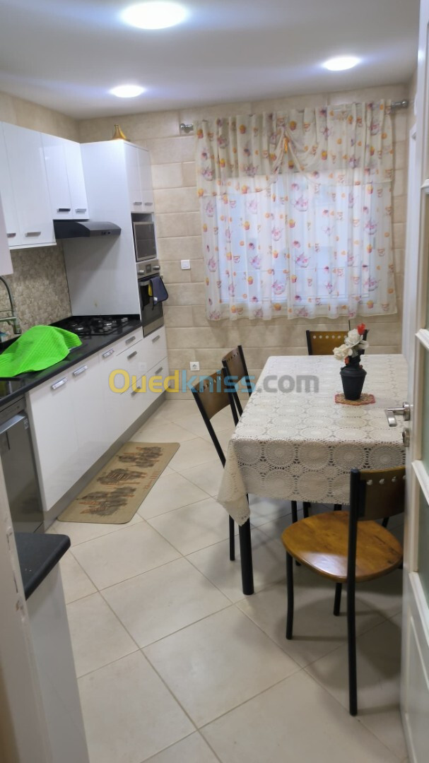 Location Appartement F4 Alger Douera