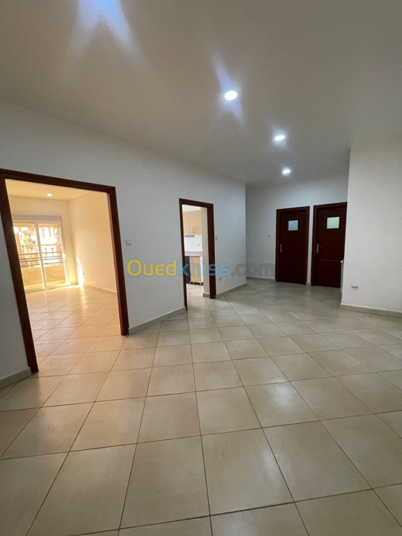 Location Appartement F2 Alger Draria