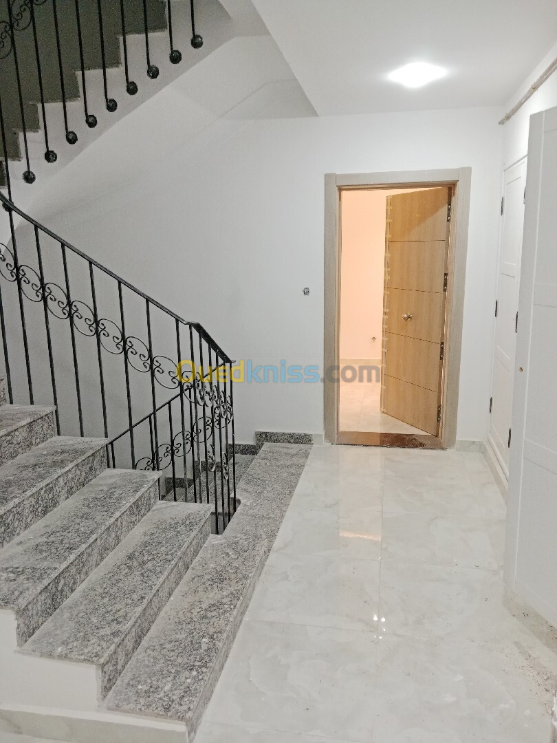 Vente Appartement F4 Alger Dely brahim