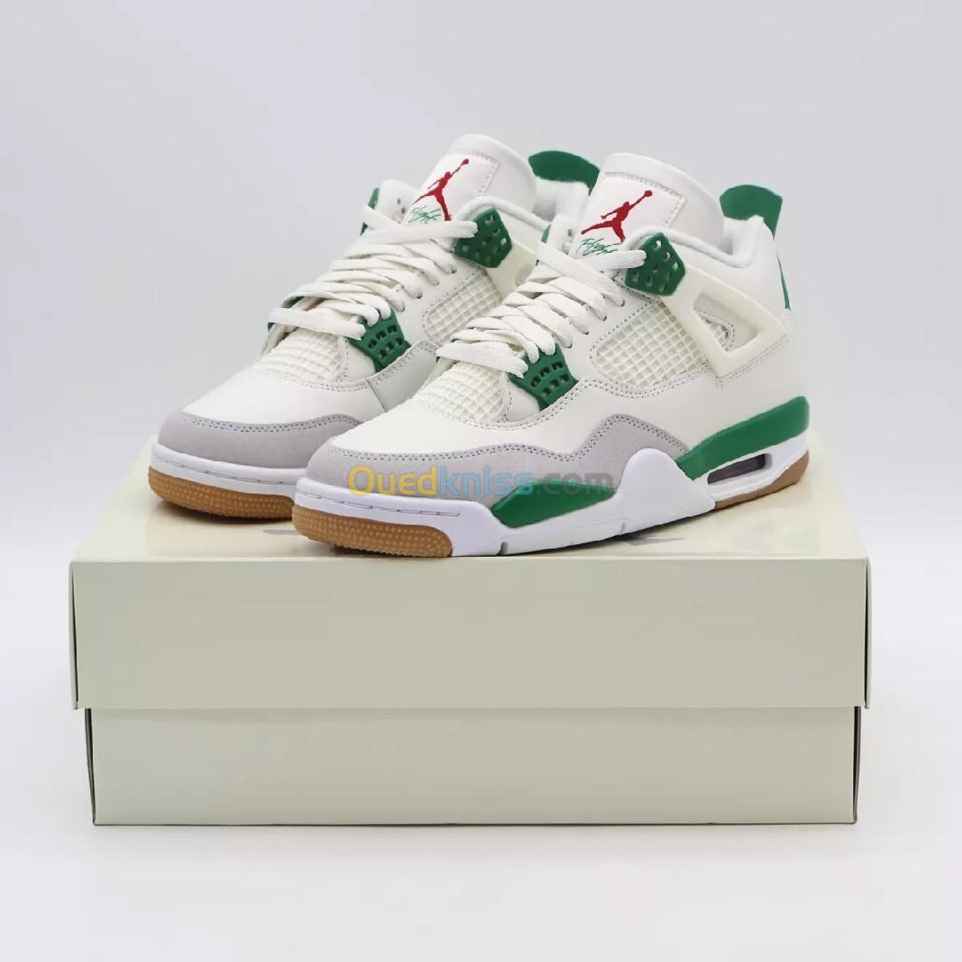 Air Jordan 4 Retro SB (Pine Green) 