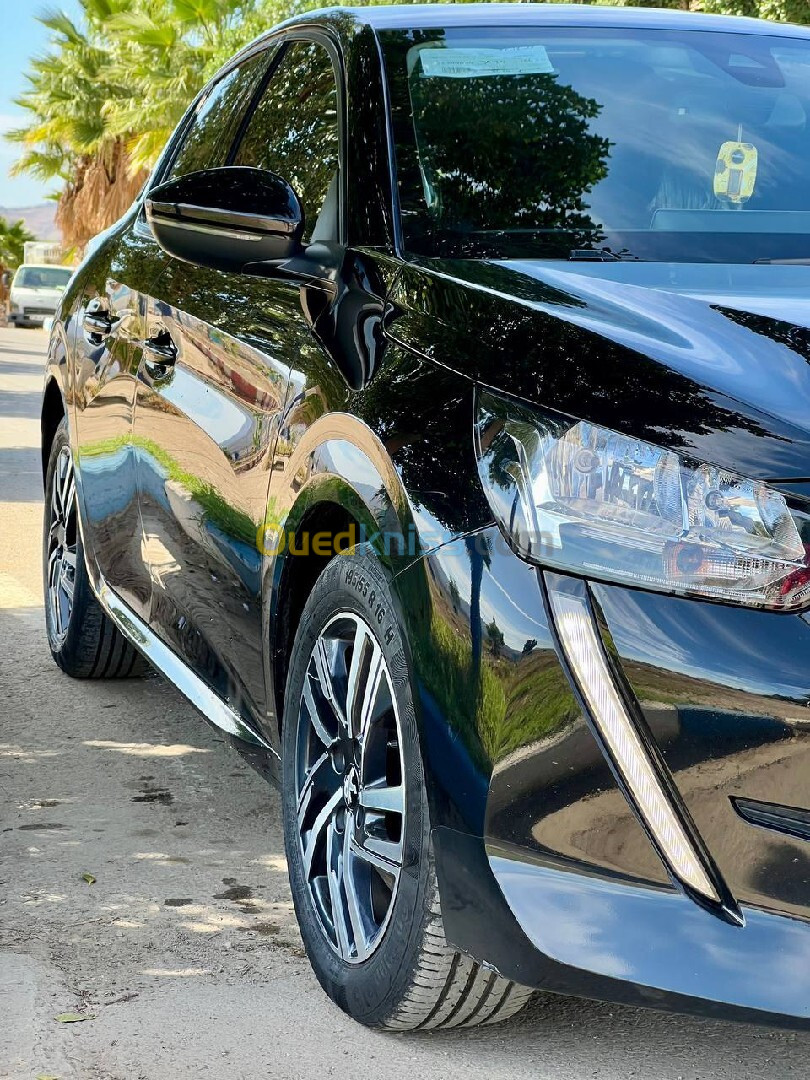 Peugeot 208 2022 Allure