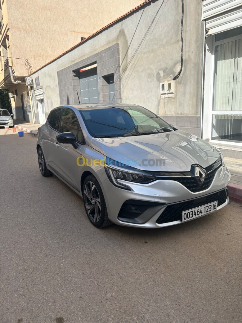 Renault Clio 2023 Rs line