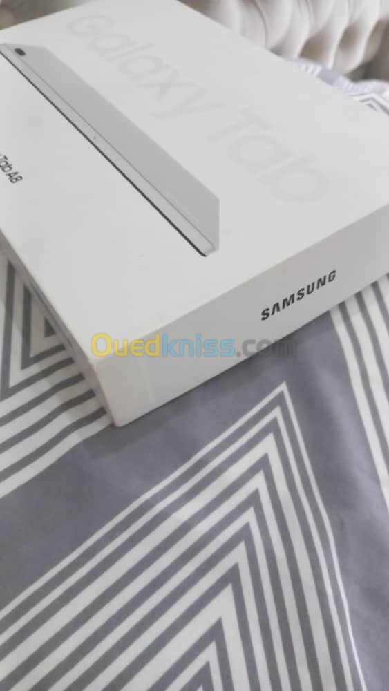 SAMSUNG A8 WIFI  4G