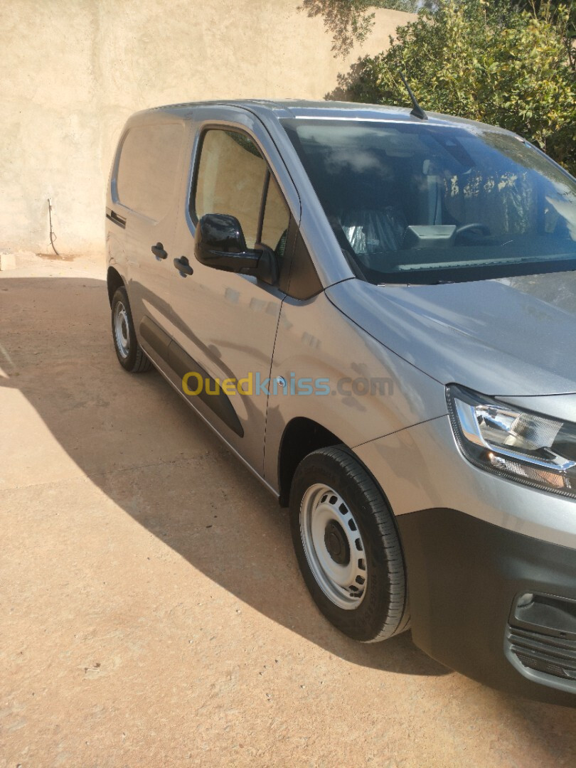 Fiat Doblo 2024 Italienne