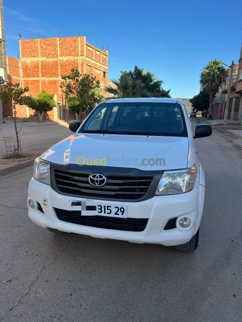 Toyota Hilux 2015 LEGEND DC 4x4