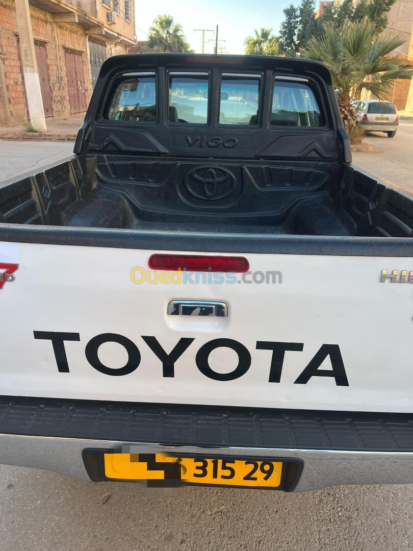 Toyota Hilux 2015 LEGEND DC 4x4