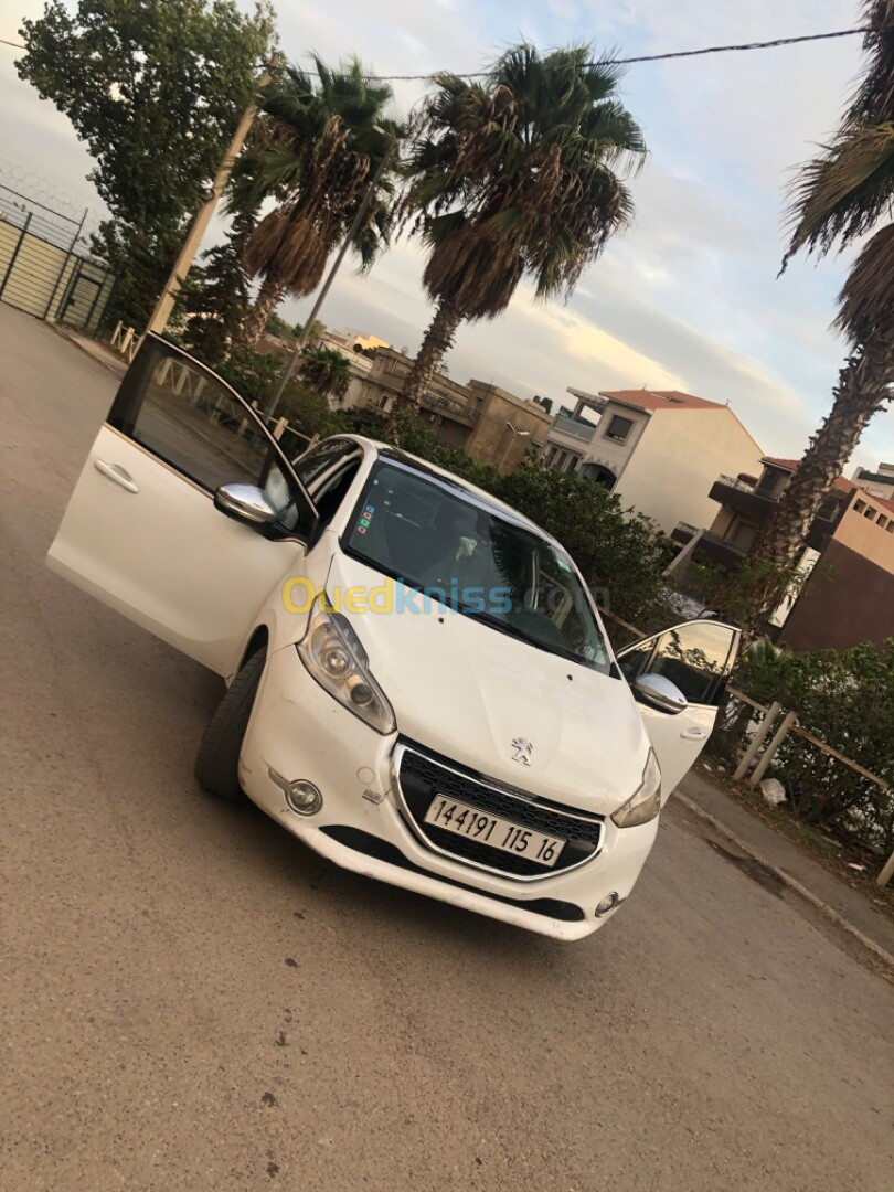 Peugeot 208 2015 208