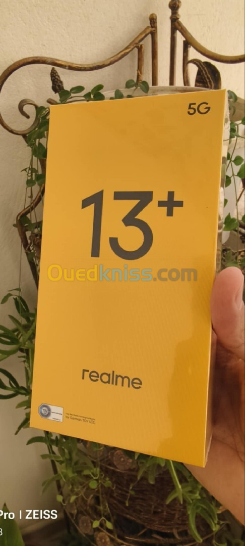 Realme 13 plus