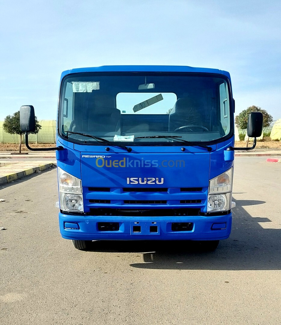 Isuzu Isuzu 2014