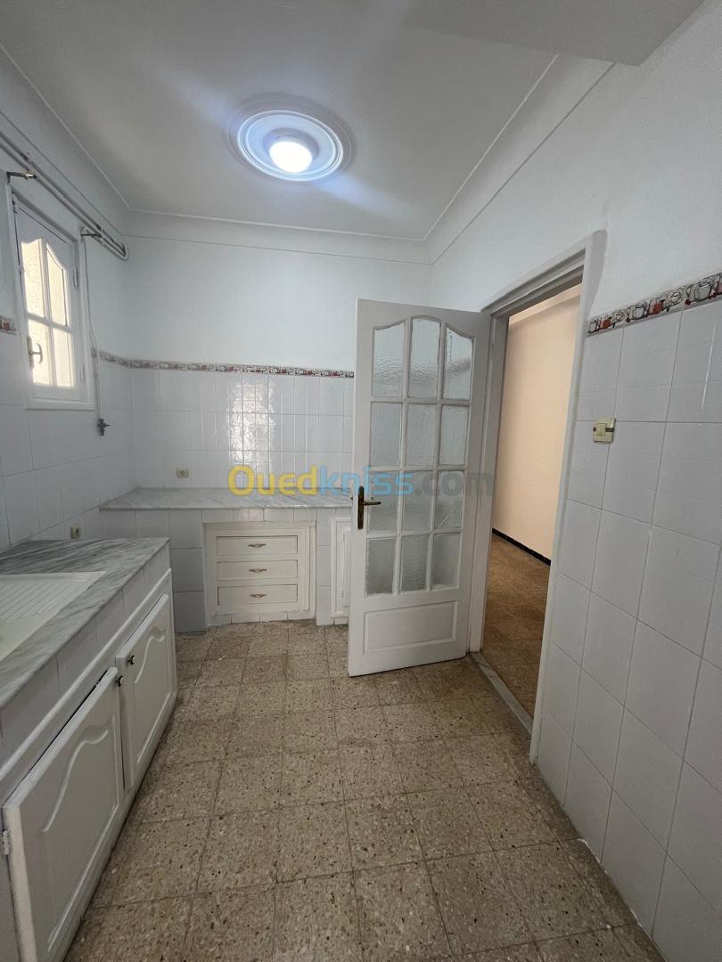 Location Niveau De Villa F4 Alger Hydra