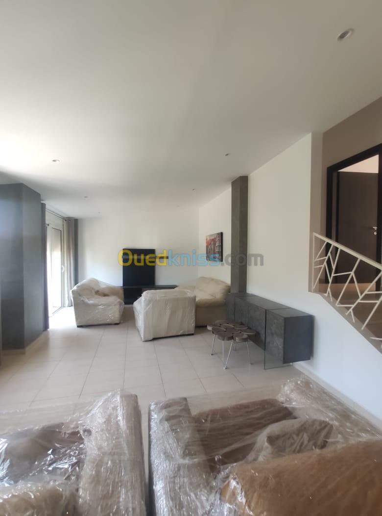 Location Appartement F4 Alger Hydra