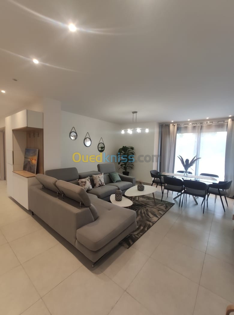 Location Appartement F4 Alger Hydra