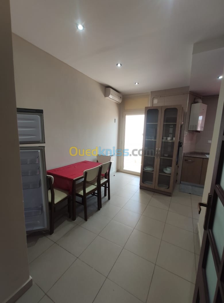 Location Appartement F4 Alger Hydra